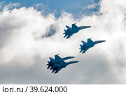Group flight of russian pilotage team on SU-27 (2008 год). Редакционное фото, фотограф Сергей Буторин / Фотобанк Лори