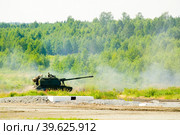 The 152 mm howitzer 2S19 Msta-S. Russia (2008 год). Редакционное фото, фотограф Сергей Буторин / Фотобанк Лори