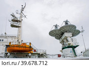 Scientific vessel Kosmonavt Victor Patsaev (2010 год). Редакционное фото, фотограф Сергей Буторин / Фотобанк Лори