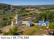 Южный Урал, курорт Красноусольск: храм Табынской иконы Божией Матери на Святых Ключах. Вид с воздуха. Southern Urals, Krasnousolsk Resort: Church of the Tabyn icon of the mother of God. Aerial view. (2022 год). Редакционное фото, фотограф Евгений Романов / Фотобанк Лори