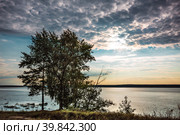 Раннее утро на реке Оби. Новосибирская область России (2021 год). Стоковое фото, фотограф Евгений Мухортов / Фотобанк Лори