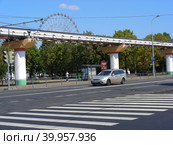 ММТС - Московская монорельсовая транспортная система. Продольный проезд. Останкинский район. Город Москва (2014 год). Редакционное фото, фотограф lana1501 / Фотобанк Лори
