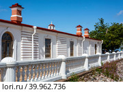 Peterhof, Monplezira terrace near the Monplaisir Palace (2019 год). Стоковое фото, фотограф Ольга Остроухова / Фотобанк Лори
