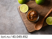 Home made Sri Lankan Lime Pickle of lime, salt, chilli, pepper. Стоковое фото, фотограф Светлана Лажко / Фотобанк Лори