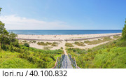 Beach in the Yantarny. Kaliningrad region. Russia (2017 год). Стоковое фото, фотограф Belikart / Фотобанк Лори