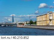 Saint Petersburg, view of the Malaya Neva river near the Tuchkov bridge, (2019 год). Редакционное фото, фотограф Ольга Остроухова / Фотобанк Лори