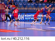 Гандбольный матч предварительного этапа Olimpbet Суперлиги 2022/23 между женскими командами ЦСКА (Москва. Россия) и «Астраханочка» (Астрахань. Россия). Стадион «Динамо» (2023 год). Редакционное фото, фотограф Pukhov K / Фотобанк Лори
