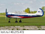 Pilotage airplane Yak-52 take off. Yalutorovsk (2008 год). Редакционное фото, фотограф Сергей Буторин / Фотобанк Лори