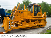 Bulldozer B10M on exhibition range (2015 год). Редакционное фото, фотограф Сергей Буторин / Фотобанк Лори