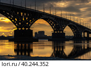 Мост через Волгу. Саратов (2021 год). Стоковое фото, фотограф Алексей Горшенин / Фотобанк Лори