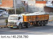 Tata LPS 4018c (2021 год). Редакционное фото, фотограф Art Konovalov / Фотобанк Лори