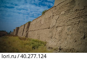 Wall of partially restored Babylon ruins at Hillah, Iraq (2011 год). Стоковое фото, фотограф Сергей Майоров / Фотобанк Лори