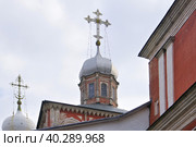 Храм Введения во храм Пресвятой Богородицы в Барашах. Москва, Барашевский переулок, дом 8/2. Купола (2023 год). Стоковое фото, фотограф Илюхина Наталья / Фотобанк Лори