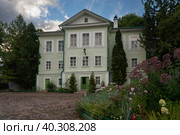 View of the Abbot's House in the Holy Dormition Pskov-Pechersk Monastery, Pechory, Pskov region, Russia. Стоковое фото, фотограф Ula Ulachka / Фотобанк Лори