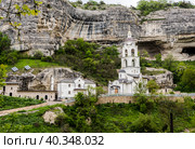Monastery near the Uspensky Anastasievsky Monastery near the city of Bakhchisarai in the Crimea. The monastery is mentioned from the 8th century and revived in the 19th century (2019 год). Стоковое фото, фотограф Сергей Фролов / Фотобанк Лори