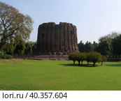Парк Qutub Minar в Дели (Индия) (2023 год). Редакционное фото, фотограф Максим Гулячик / Фотобанк Лори