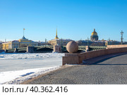 Дворцовый мост ранним апрельским утром. Санкт-Петербург (2023 год). Стоковое фото, фотограф Анна Карасева / Фотобанк Лори