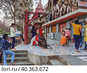 Храм Sati Anusuiya Mandir (Читракут, Индия) (2023 год). Редакционное фото, фотограф Максим Гулячик / Фотобанк Лори
