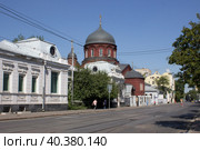 Покровский кафедральный собор Древлеправославной церкви и особняк П.А.Бачуриной на Новокузнецкой улице. Москва (2021 год). Редакционное фото, фотограф Елена Орлова / Фотобанк Лори