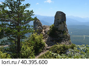 Скала Чёртов палец, Республика Адыгея, Россия. Стоковое фото, фотограф Садовский Анатолий / Фотобанк Лори
