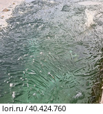 Льдинки тают на озере Байкал / Ice melting on Lake Baikal. Стоковое фото, фотограф Виталина Бухольцева / Фотобанк Лори