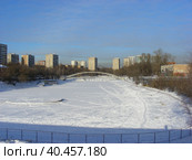 Пешеходный мост через Черкизовский пруд. Район Преображенское. Город Москва (2014 год). Стоковое фото, фотограф lana1501 / Фотобанк Лори