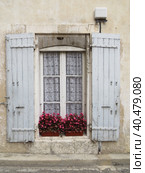 Old window with shutters in Provence style. White curtains. (2014 год). Стоковое фото, фотограф Ирина Кононова / Фотобанк Лори