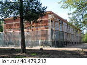 Two-storey brick house under construction. Стоковое фото, фотограф Анна Кривицкая / Фотобанк Лори