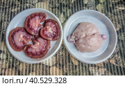 Peeled raw chopped lamb kidneys and testes before processing. Стоковое фото, фотограф Iva Noel / Фотобанк Лори