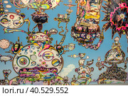 Takashi Murakami Art. Under the Radiation Falls, Garage. (2017 год). Редакционное фото, фотограф Iva Noel / Фотобанк Лори