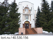 Административное здание в Конаково (2021 год). Редакционное фото, фотограф Юрий Хабаров / Фотобанк Лори