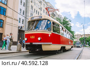 Moscow. Russia. 06.04.2022. Tram parade. Чешский трамвай Т3 .  Маршрут номер 7: "Останкино - детский санаторий". The view from below. Wide angle. Редакционное фото, фотограф Тамара Сахарова / Фотобанк Лори