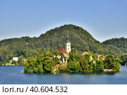 Озеро Блед, Словения. Beautiful church in the island in the Bled Lake (2012 год). Стоковое фото, фотограф Maria Krayukhina / Фотобанк Лори