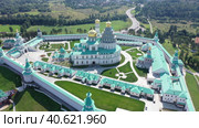 Drone view of the Resurrection New Jerusalem Stavropigial Monastery in the city of Istra, Russia. Стоковое видео, видеограф Яков Филимонов / Фотобанк Лори