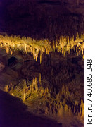 Dream Lake in Luray Caverns, Virginia, USA (2016 год). Стоковое фото, фотограф Анна Кривицкая / Фотобанк Лори