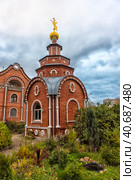 The Cathedral of the Holy Equal-to-the-Apostles Prince Vladimir, Novocheboksarsk (2017 год). Редакционное фото, фотограф Анна Кривицкая / Фотобанк Лори