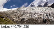 Bionnassay Glacier amazes with its power. Mont Blanc Alps. Mont Blanc Tramway. (2019 год). Стоковое фото, фотограф Бузмакова Светлана / Фотобанк Лори