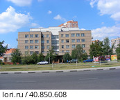 Детская поликлиника № 142 ЮВАО. Хвалынский бульвар, 10. Район Выхино-Жулебино. Город Москва (2011 год). Редакционное фото, фотограф lana1501 / Фотобанк Лори