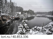 River Canyon and rocks in winter. Стоковое фото, фотограф Анна Кривицкая / Фотобанк Лори