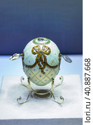 Faberge Museum exhibits. Art objects in Russia: Order St. George egg. Редакционное фото, фотограф Aleksandr Golubev / Фотобанк Лори