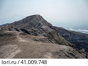 Кратер потухшего вулкана "Горелый". Камчатка. Россия июль 2023. Стоковое фото, фотограф Владимир Макеев / Фотобанк Лори