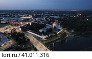 Aerial view of Yaroslavl, Russia. Transfiguration Monastery and Epiphany Church visible from above. Стоковое видео, видеограф Яков Филимонов / Фотобанк Лори