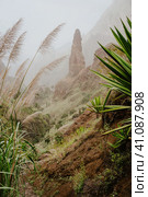 Trekking paradise. Beautiful route 202 via Lombo de Pico in Xo-Xo valley. Track from Rabo Curto via Ribeira da Torre to Rebeira Grande. Santo Antao island, Cape Verde (2017 год). Стоковое фото, фотограф Igor Tichonow / Фотобанк Лори