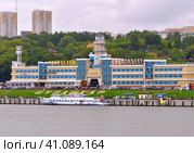 River station on the Volga (2023 год). Редакционное фото, фотограф ArhSib / Фотобанк Лори