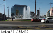 Belgrade Serbia 9.9.23 Slavia Square Trg Slavija, major commercial junction, intersections of Kralja Milana, Beogradska, Makenzijeva, Svetosavska, Bulevar oslobodjenja, Deligradska, Nemanjina streets (2023 год). Редакционное видео, видеограф Юлия Петровская / Фотобанк Лори