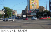 Belgrade Serbia 9.9.23 Slavia Square Trg Slavija, major commercial junction, intersections of Kralja Milana, Beogradska, Makenzijeva, Svetosavska, Bulevar oslobodjenja, Deligradska, Nemanjina streets (2023 год). Редакционное видео, видеограф Юлия Петровская / Фотобанк Лори