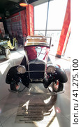 GAZ-A is a middle-class car with an open 5-seater, 4-door phaeton-type body. Стоковое фото, фотограф Анна Кривицкая / Фотобанк Лори
