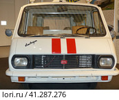 Автомобиль скорой медицинской помощи РАФ-22031, выпускался с 1977 по 1987 год на базе РАФ-2203 «Латвия». Музей автомобильной техники. Верхняя Пышма, Россия, сентябрь 2020. Редакционное фото, фотограф Сергей Елизарьев / Фотобанк Лори