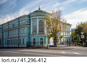 Картинная галерея Ильи Глазунова. Улица Волхонка, 13. Район Хамовники. Город Москва (2023 год). Редакционное фото, фотограф Владимир Макеев / Фотобанк Лори