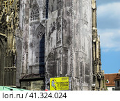 Vienna, Austria - 10 Jun 2011: St. Stephen's Cathedral in Vienna, Austria. Редакционное фото, фотограф Сергей Стрелков / Фотобанк Лори